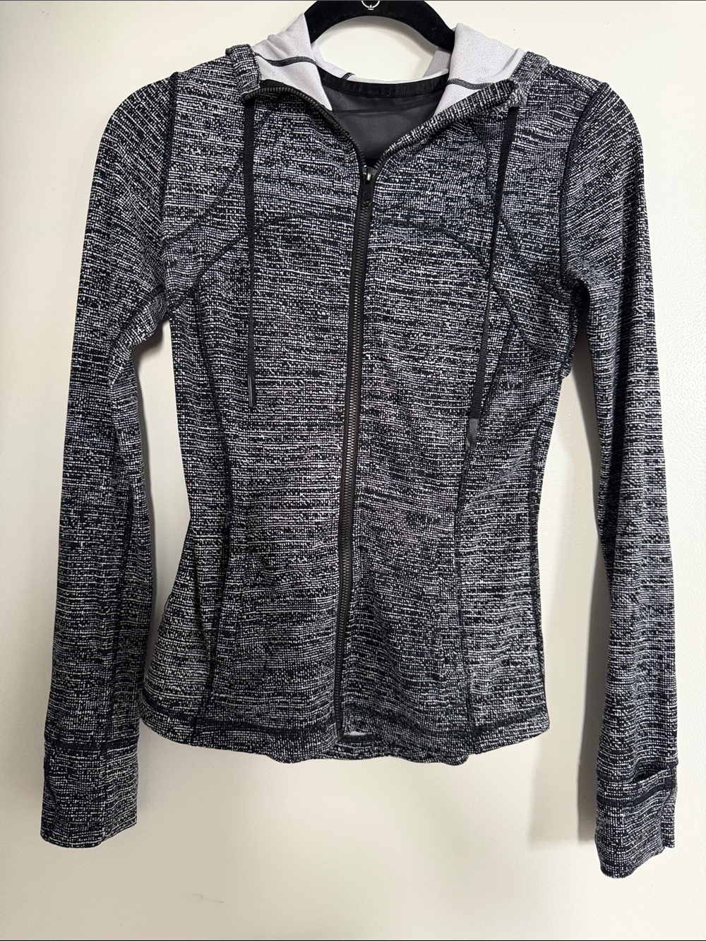 Lululemon Define Luon Heathered black and white Zip-Up Hoody